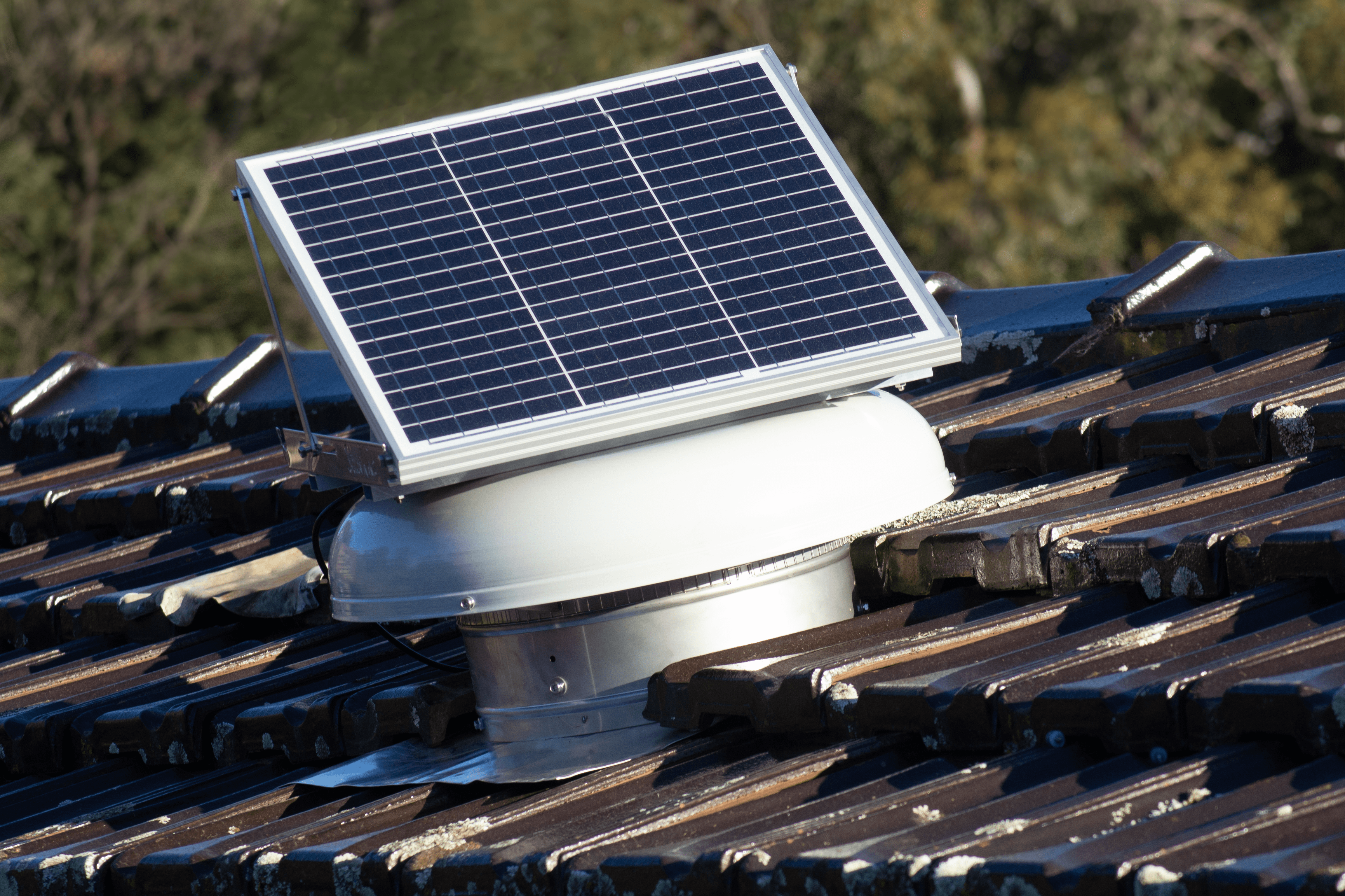 1. Mark SW install - 3 Solar Whiz unit